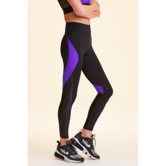 Alala Pants - Alala Edge Ankle Tight Leggings in Black Purple - Size XS